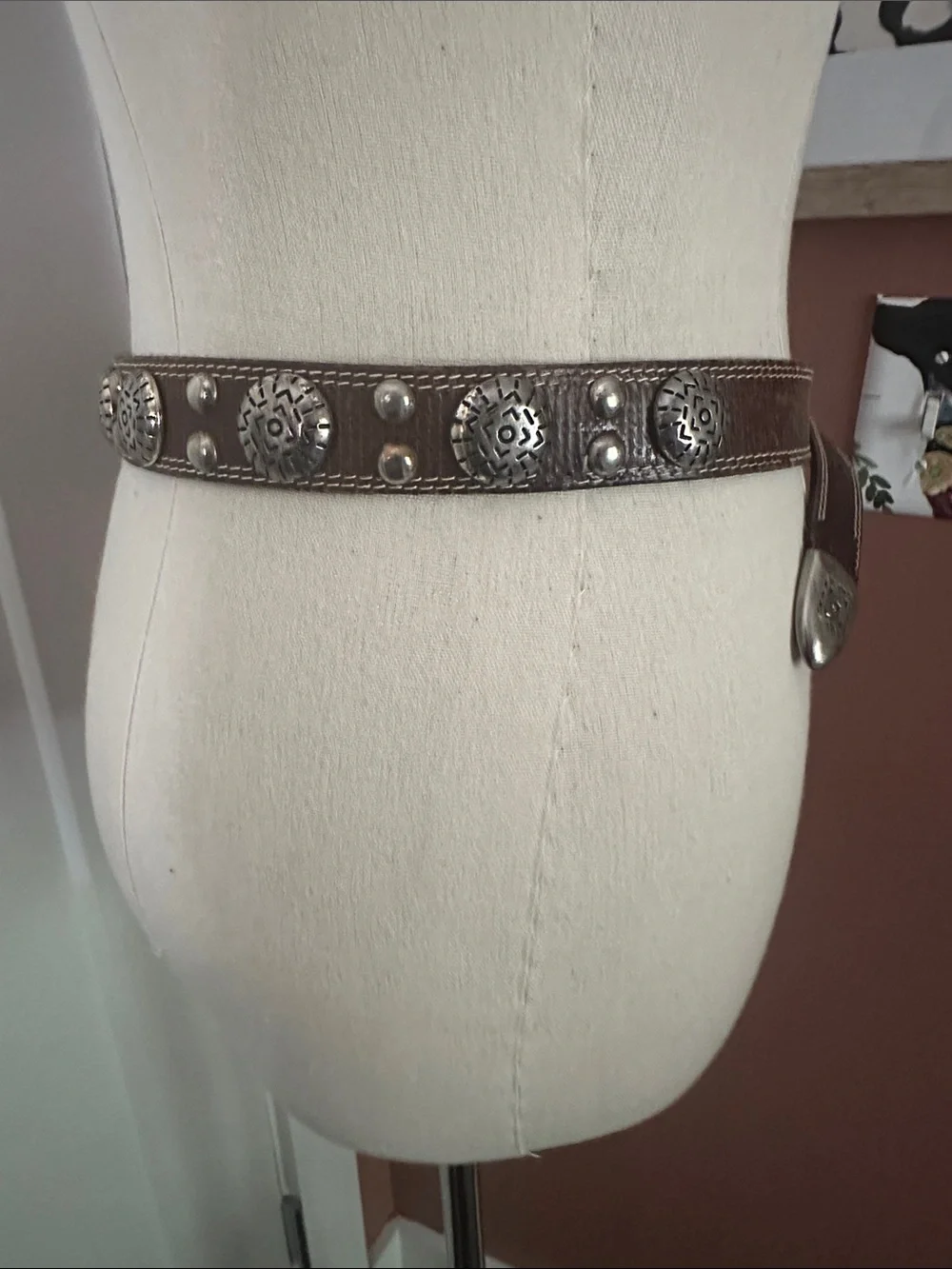 Vintage La Doppia Vita brown leather silver medallion 37/95 western belt